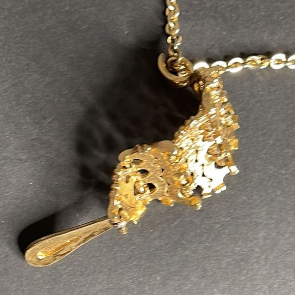 Vintage 1960s Monet Gold Necklace and Earring Set - Picture 6 of 16